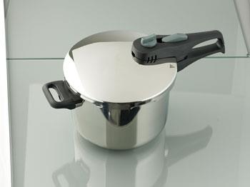 Trykkoker, 6 liter, med kurv/rist, merket Funktion